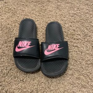 Nike slides